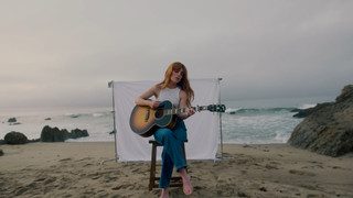Sydney Sierota feet photo thumbnail
