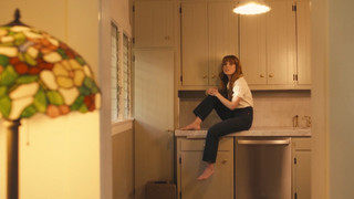 Sydney Sierota feet photo thumbnail