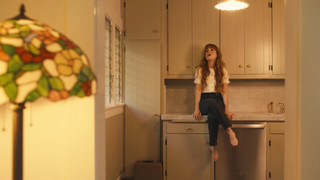 Sydney Sierota feet photo thumbnail