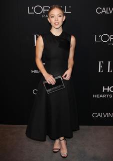 Sydney Sweeney feet photo thumbnail