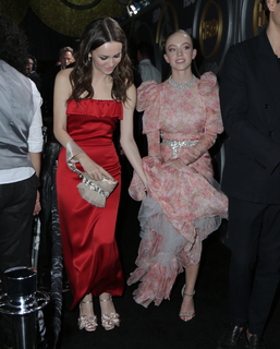 Sydney Sweeney feet photo thumbnail