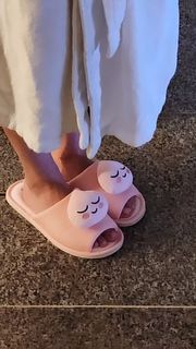 Sydney Sweeney feet photo thumbnail