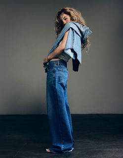 Sydney Sweeney feet photo 5