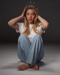 Sydney Sweeney feet photo 18