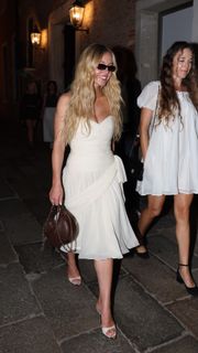 Sydney Sweeney feet photo 3