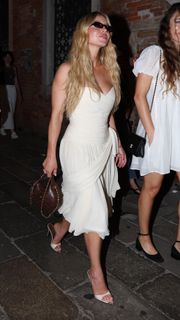 Sydney Sweeney feet photo 2