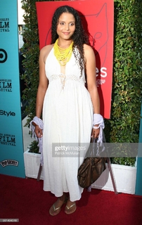 Sydney Tamiia Poitier feet photo thumbnail