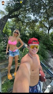 Sydney Thomas feet photo thumbnail