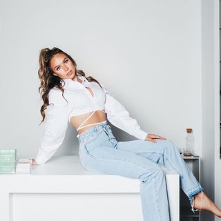 Sydney Zmrzel feet photo thumbnail