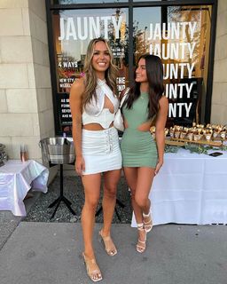 Sydney Zmrzel feet photo thumbnail