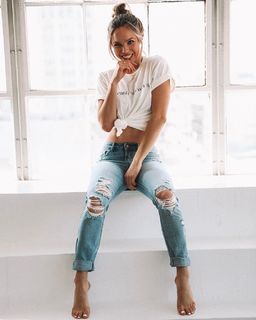 Sydney Zmrzel feet photo thumbnail