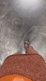 Sydney Zmrzel feet photo thumbnail