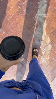 Sydney Zmrzel feet photo thumbnail