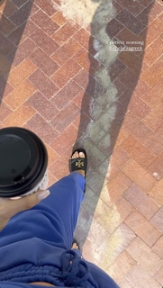 Sydney Zmrzel feet photo thumbnail