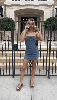 Sydney Zmrzel feet photo thumbnail