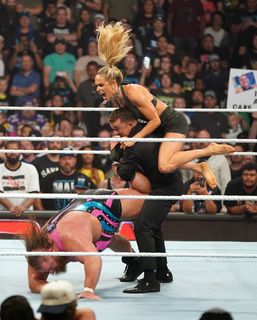 Sydney Zmrzel feet photo thumbnail