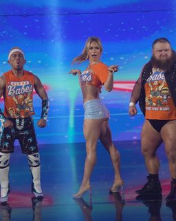 Sydney Zmrzel feet photo thumbnail