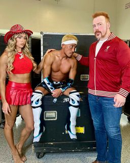 Sydney Zmrzel feet photo thumbnail