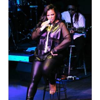Syleena Johnson feet photo 17