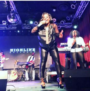 Syleena Johnson feet photo 12