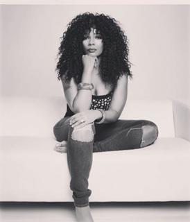 Syleena Johnson feet photo 20