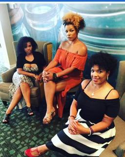 Syleena Johnson feet photo 8