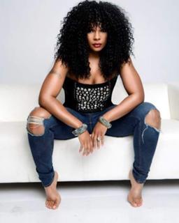 Syleena Johnson feet photo 7