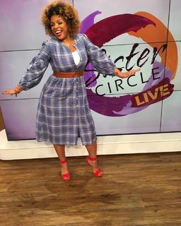 Syleena Johnson feet photo 11