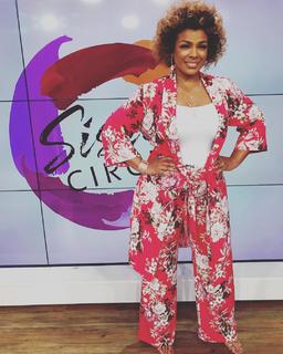 Syleena Johnson feet photo 10