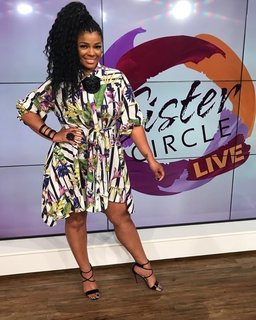 Syleena Johnson feet photo 17