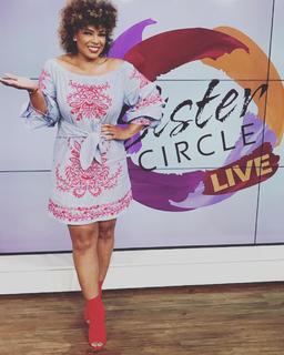 Syleena Johnson feet photo 12
