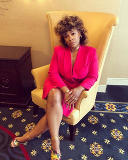 Syleena Johnson feet photo 5