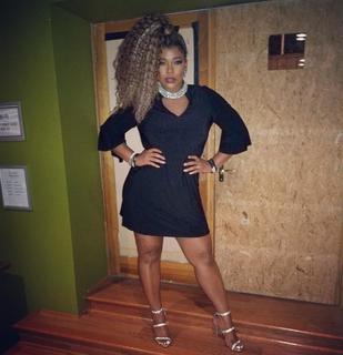 Syleena Johnson feet photo 2