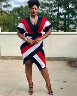 Syleena Johnson feet photo 3
