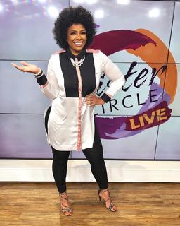 Syleena Johnson feet photo 8