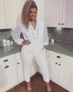 Syleena Johnson feet photo 2
