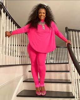 Syleena Johnson feet photo 11