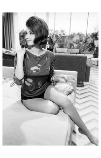 Sylva Koscina feet photo 3