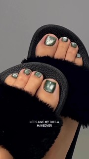 Sylvia Gani feet photo 4