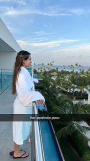 Sylvia Gani feet photo 10