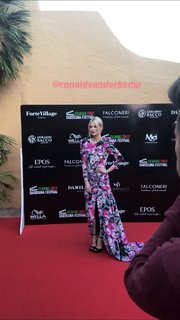 Sylvia Hoeks feet photo thumbnail