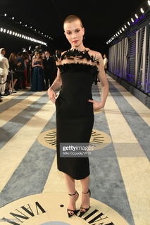 Sylvia Hoeks feet photo thumbnail