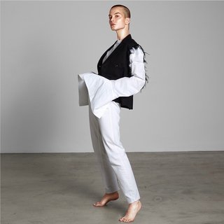 Sylvia Hoeks feet photo thumbnail