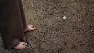 Sylvia Hoeks feet photo thumbnail