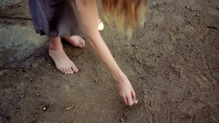 Sylvia Hoeks feet photo thumbnail