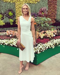 Sylvia Jeffreys feet photo 8