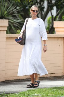 Sylvia Jeffreys feet photo 16