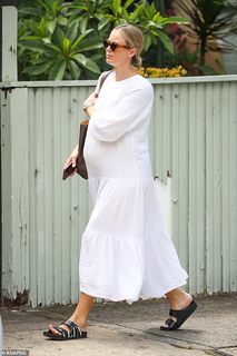 Sylvia Jeffreys feet photo 15