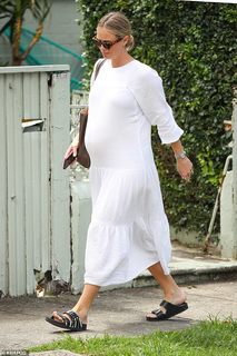 Sylvia Jeffreys feet photo 14