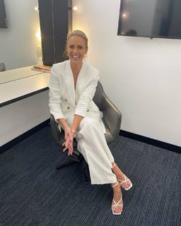 Sylvia Jeffreys feet photo 8
